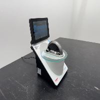 Thermo NanoDrop One Spectrophotometer image 1